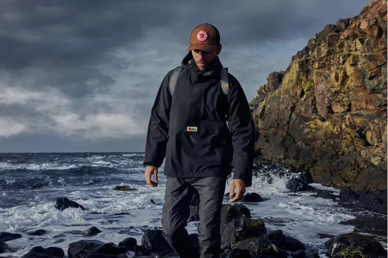 Fjallraven Mens Vardag Hydratic Anorak Black-12